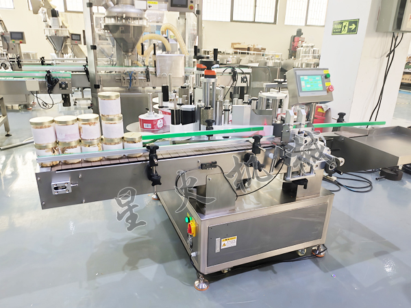 全自动圆瓶贴标机实拍图